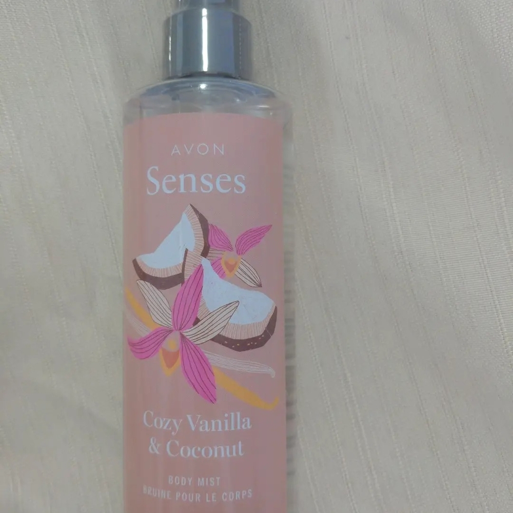 Avon Senses Cozy Vanilla & Coconut Body Mist - Pink